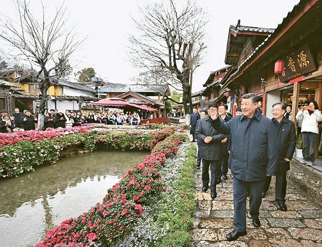 習近平：鍥而不舍落實中央八項規(guī)定精神，以優(yōu)良黨風引領社風民風